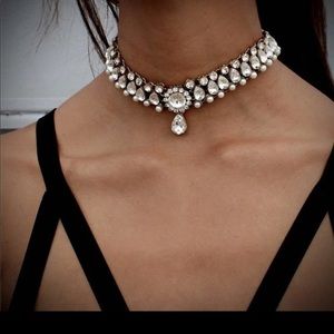 Silver necklace choker